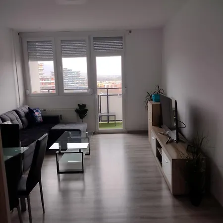 Kilato Apartman *